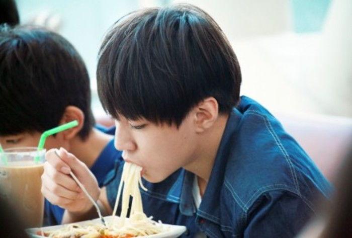 娱乐吃瓜酱王俊凯,娱乐吃瓜界的“酱王”风采 第1张 娱乐吃瓜酱王俊凯,娱乐吃瓜界的“酱王”风采 第1张